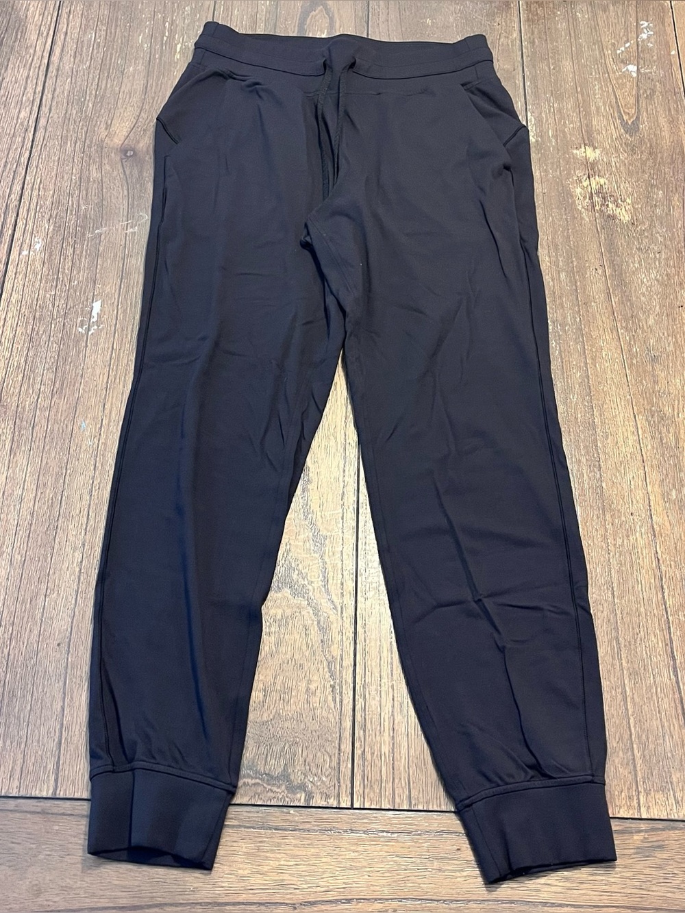 Lululemon Black Joggers Womens size 8 - Picture 3 of 6